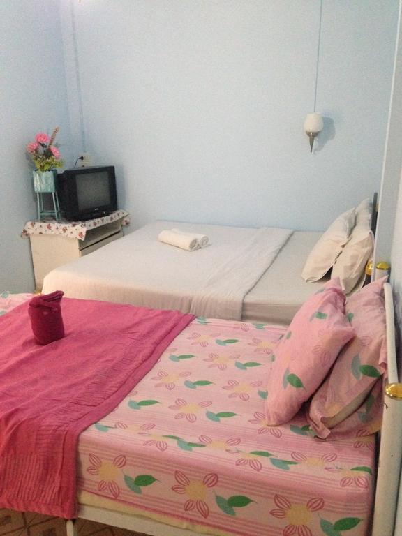 Cha-Am Seaside Hotel Екстер'єр фото